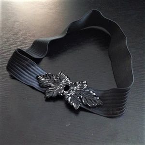 Black leaf stretch belt